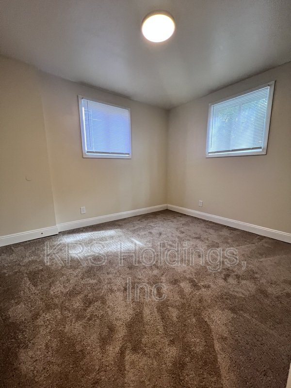 Bright property image