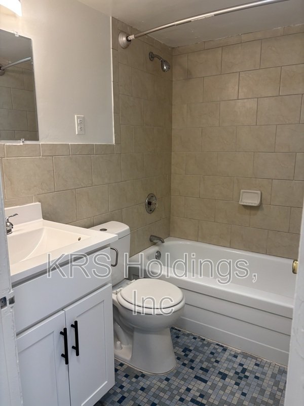 SPECIAL – COUPON - $200 IF RENT IS PAID BY THE 5TH; All Utilites included property image