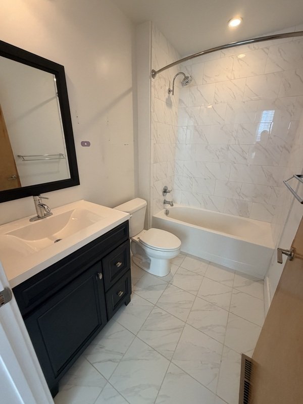 Spacious 2 Bedroom, 2 Bath Apartment + Bonus Office | Utilities & Internet Included! property image