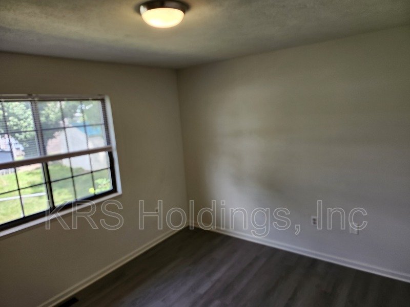 AVAILABLE NOW-Recently Remodeled 2 BR Townhouse in Staunton property image