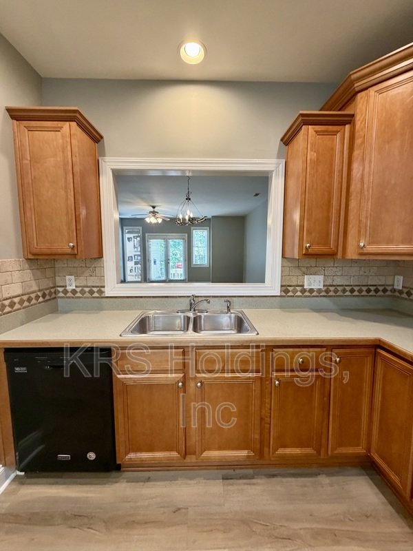 Open property image