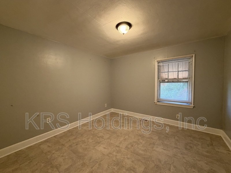 Bright property image
