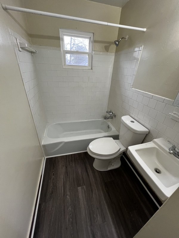 1000 Sunnyside Ave A property image