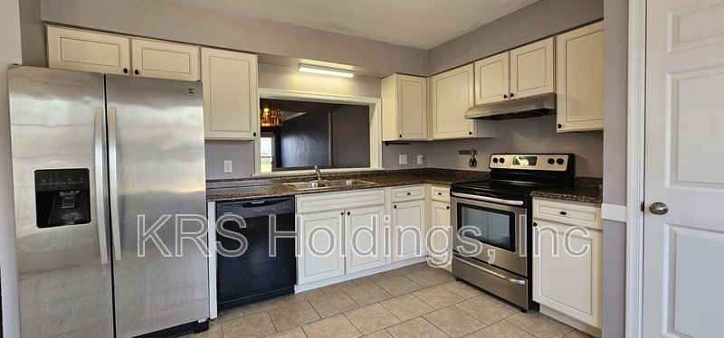 Bright property image