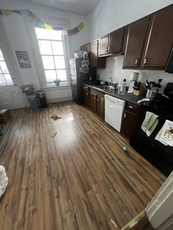 Huge 1 bedroom by Monroe Park! property image