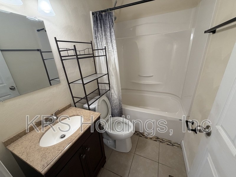 2209 Silbert Road property image