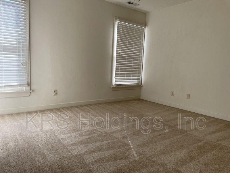 Bright property image