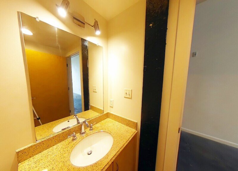 Bright property image