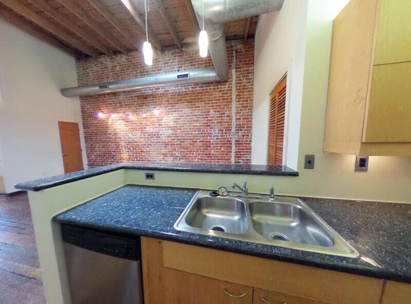 Bright property image