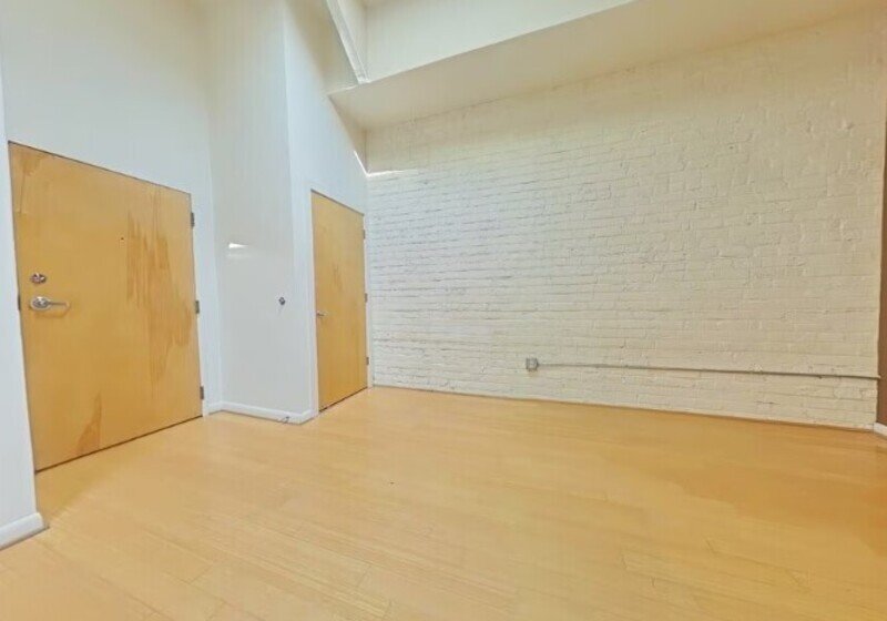 Bright property image